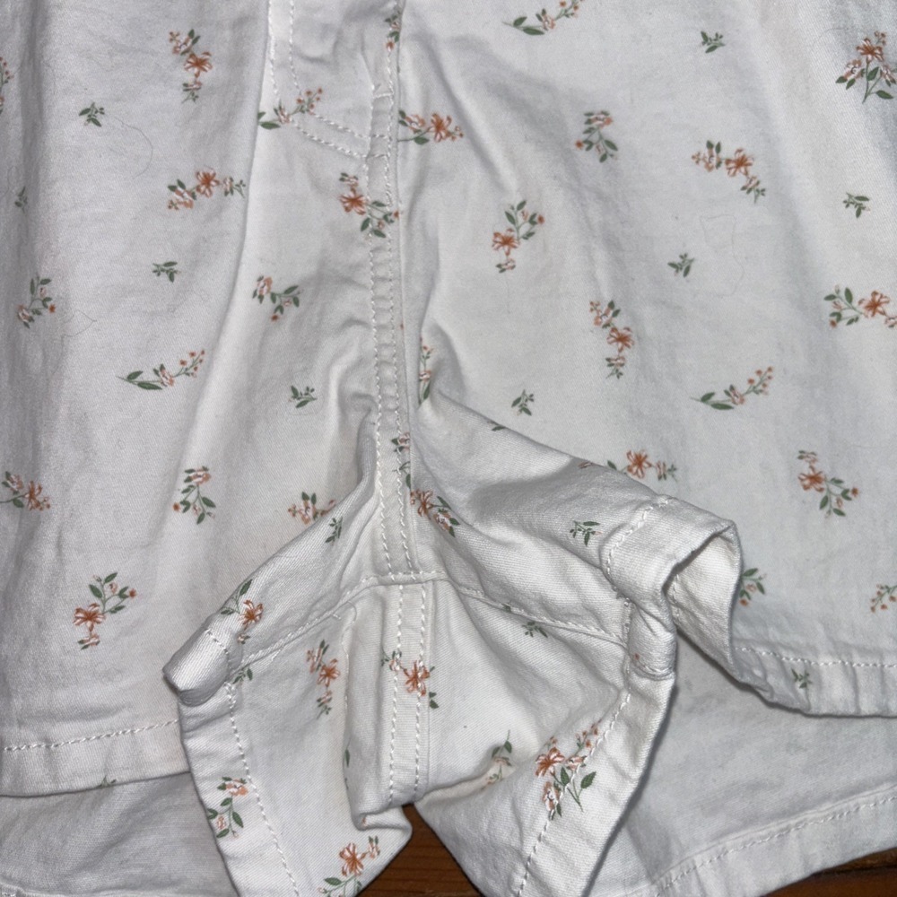 Celebrity Pink White Floral Romper Size L Large 11-13 Snaps Pockets - Picture 6 of 6